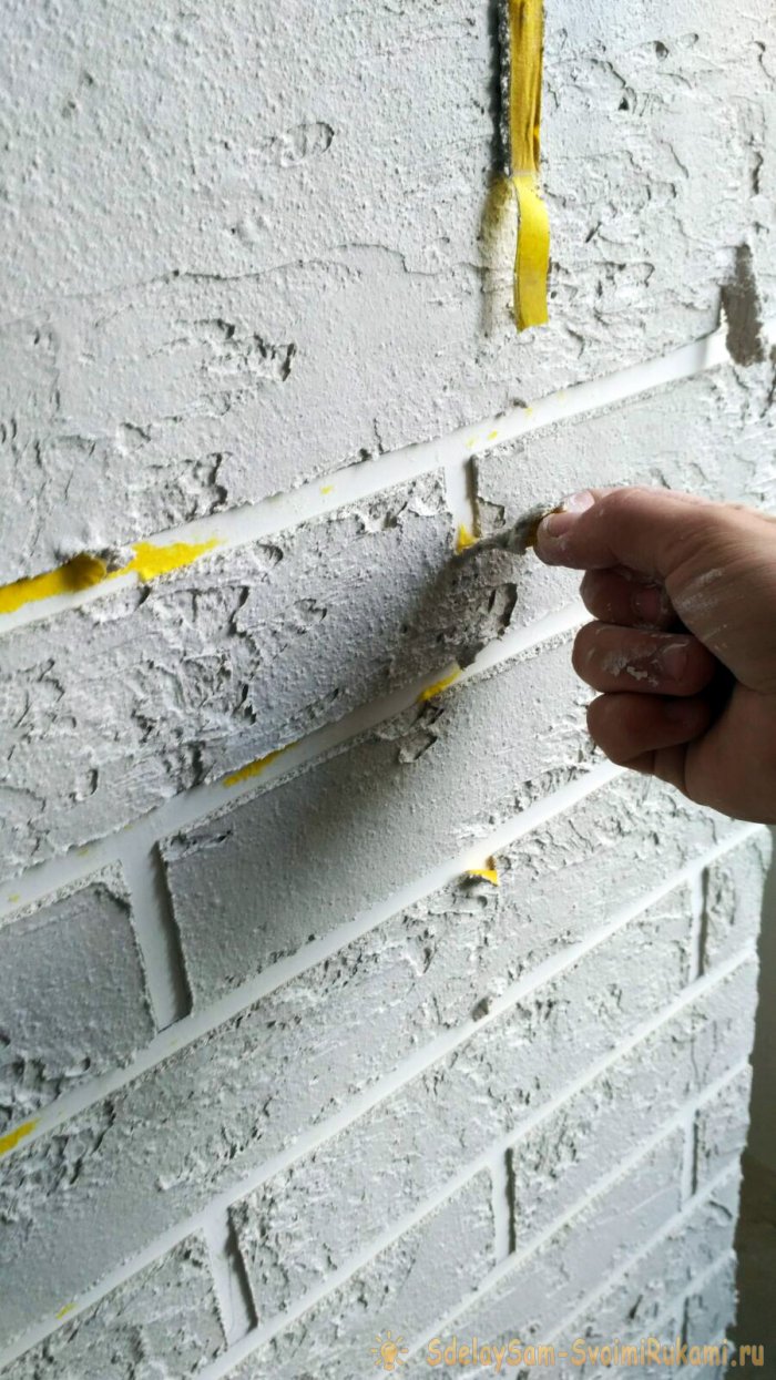 Несложная декоративная штукатурка под кирпич своими руками