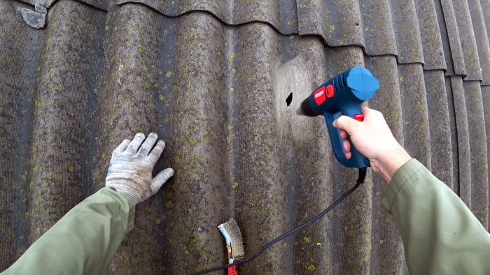 Как и чем быстро заделать пробоины в шифере чтобы потом не переделывать