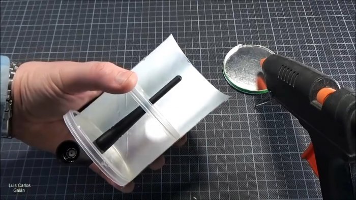 50% к дальности WiFi Как изготовить простой рефлектор для роутера