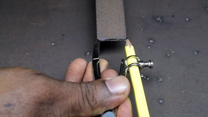 Как сделать идеальный изгиб уголка или профильной трубы подрезкой без гибки